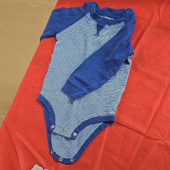 Long Sleeve Onesie Set Of [4]- Blue, Red, Gray - Picture 9 of 11